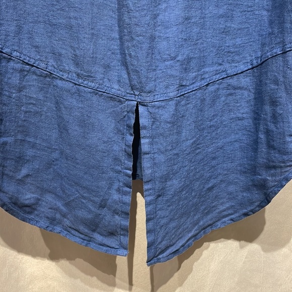 Cloth and Stone Split Back Button Down - Picture 7 of 10